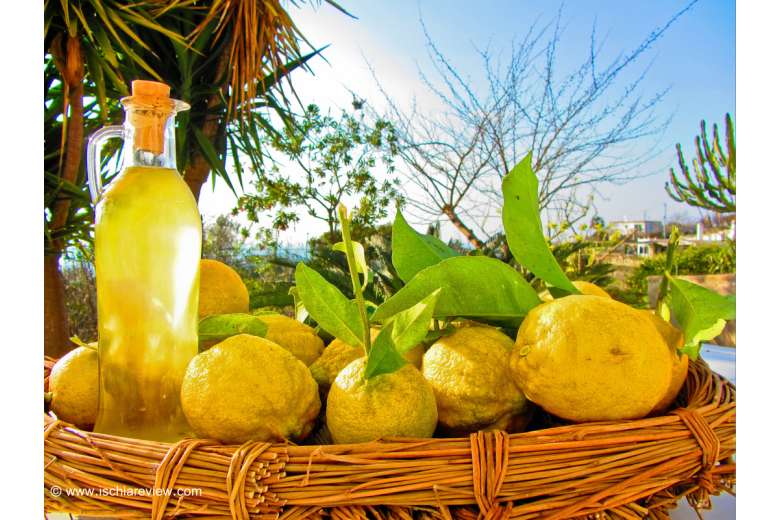 Aprile Ad Ischia  in Centro 4 Notti dal19.04 al 23.04 